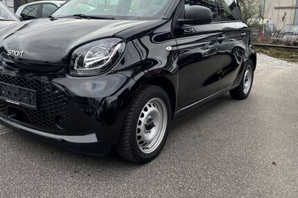 Smart ForFour 22.100 km 9.290 € Lübeck 23554