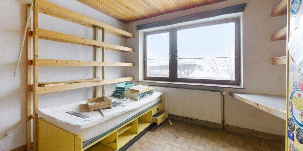 Mehrfamilienhaus, Wohnhaus Zarpen - 8 Zimmer, 164 m&sup2;, 260.000&euro; | Angebot:24974630