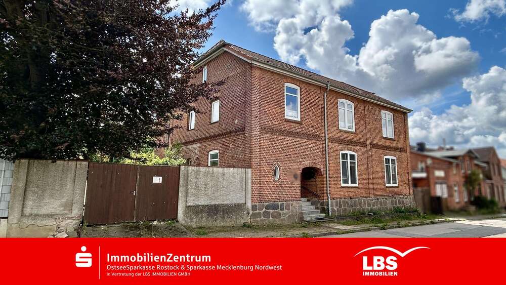 Einfamilienhaus Dassow - 10 Zimmer, 290 m&sup2;, 170.000&euro; | Angebot:25198770