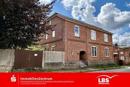 Haus Dassow - 10 Zimmer, 290 m&sup2;, 170.000&euro; | Angebot:25198770