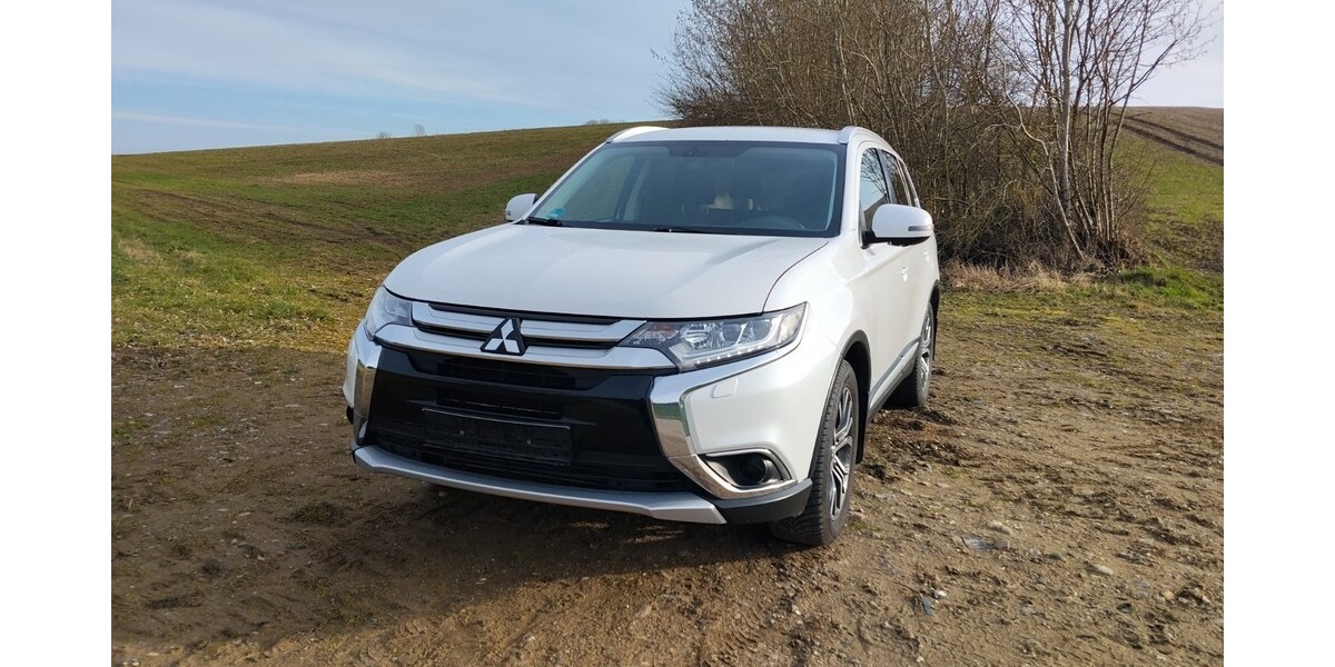 Mitsubishi Outlander III 125.000 km 15.000 &euro; Ahrensbök 23623
