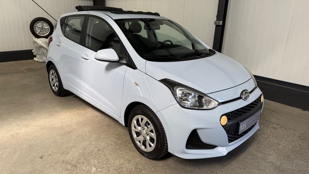 Hyundai i10 70.000 km 8.995 &euro; Lübeck 23556
