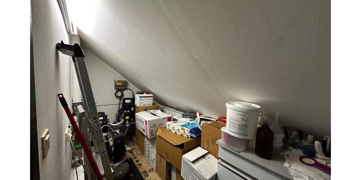 Gewerbeeinheit mit Potential - frei werdend zum 01.04.2026 5 zimmer