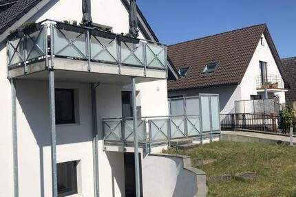 ** neuwertig, Mölln, 87 qm, möbliert, 3 Zimmer, Bestlage, Terrasse, eigener Garten, Garage auf Wunsch ** zimmer