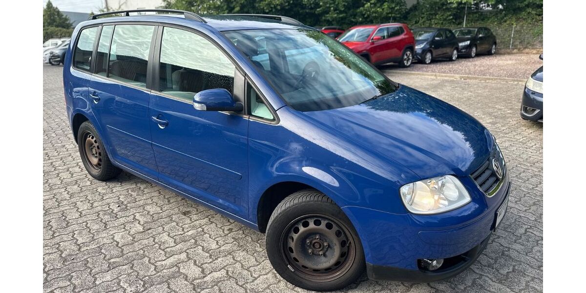 VW Touran 242.692 km 1.480 &euro; Bad Segeberg 23795