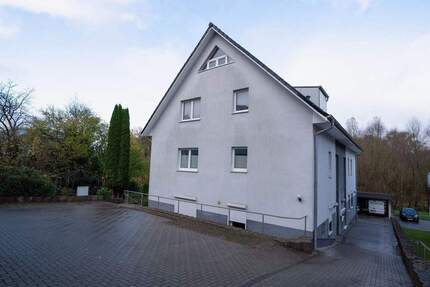 Eigentumswohnung von 2014, ca. 71,85 m², 3 Zimmer, Küche, Bad, Abstellraum, Balkon, Stellplatz, Kelleranteil in zentraler Lage von Bad Oldesloe