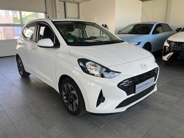 Hyundai i10 9.221 km 17.980 € Lübeck 23562