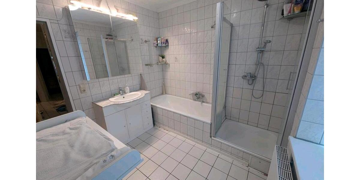 Erdgeschoßwohnung Bad Segeberg - 3 Zimmer, 85 m&sup2;, 840&euro; | Angebot:26613993