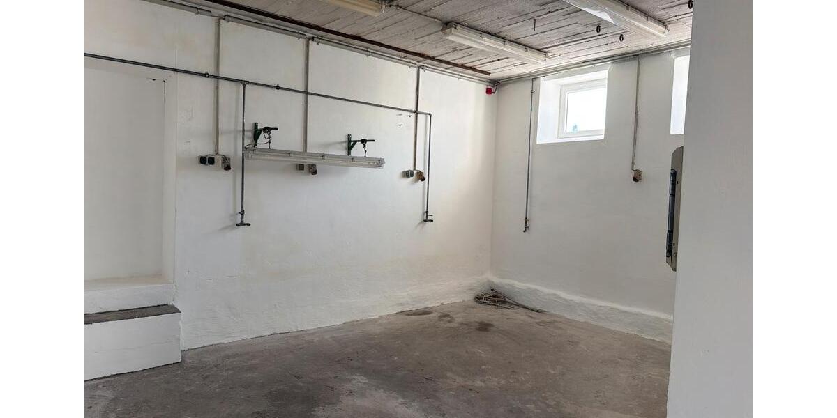 Gewerbeobjekt Lübeck Sankt Lorenz Nord - 2.700&euro; | Angebot:23861692