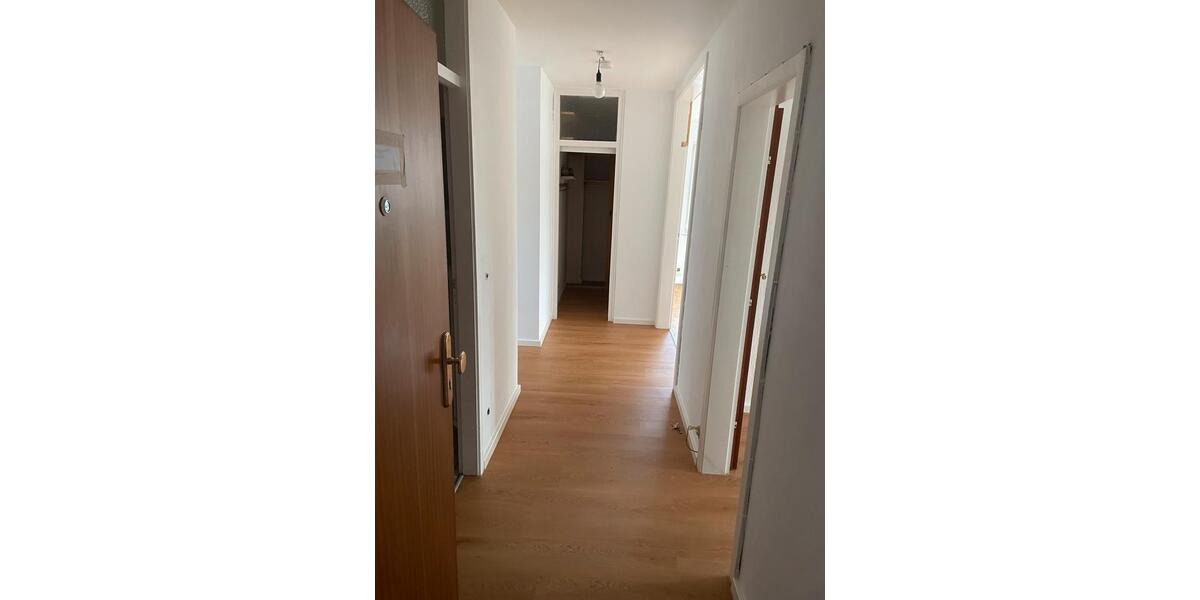 Hochparterre Bad Schwartau - 3 Zimmer, 71 m&sup2;, 985&euro; | Angebot:25229572