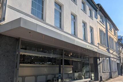 Geschäftshaus mit Wohn- und Nutzflächen auf der Insel Ratzeburg 10 zimmer