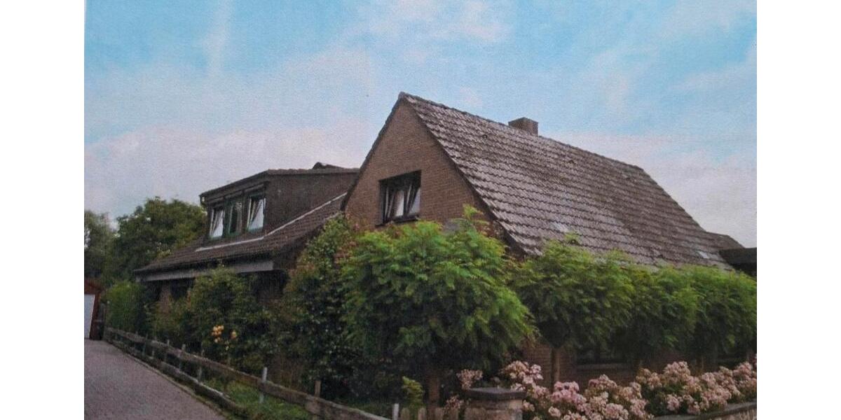 Einfamilienhaus Lasbek - 7 Zimmer, 200 m&sup2;, 345.000&euro; | Angebot:25046789
