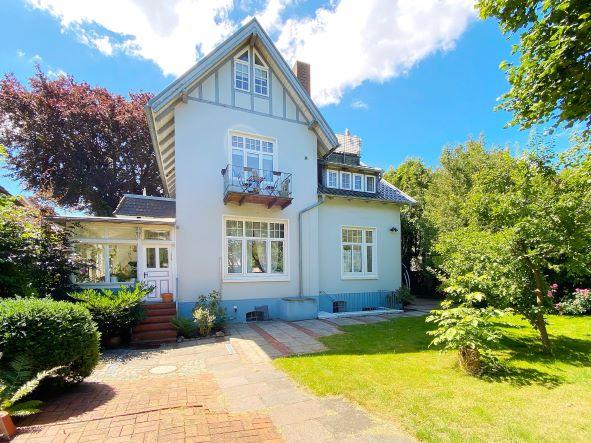 Mehrfamilienhaus, Wohnhaus Bad Schwartau - 9 Zimmer, 296 m&sup2;, 804.000&euro; | Angebot:27004913