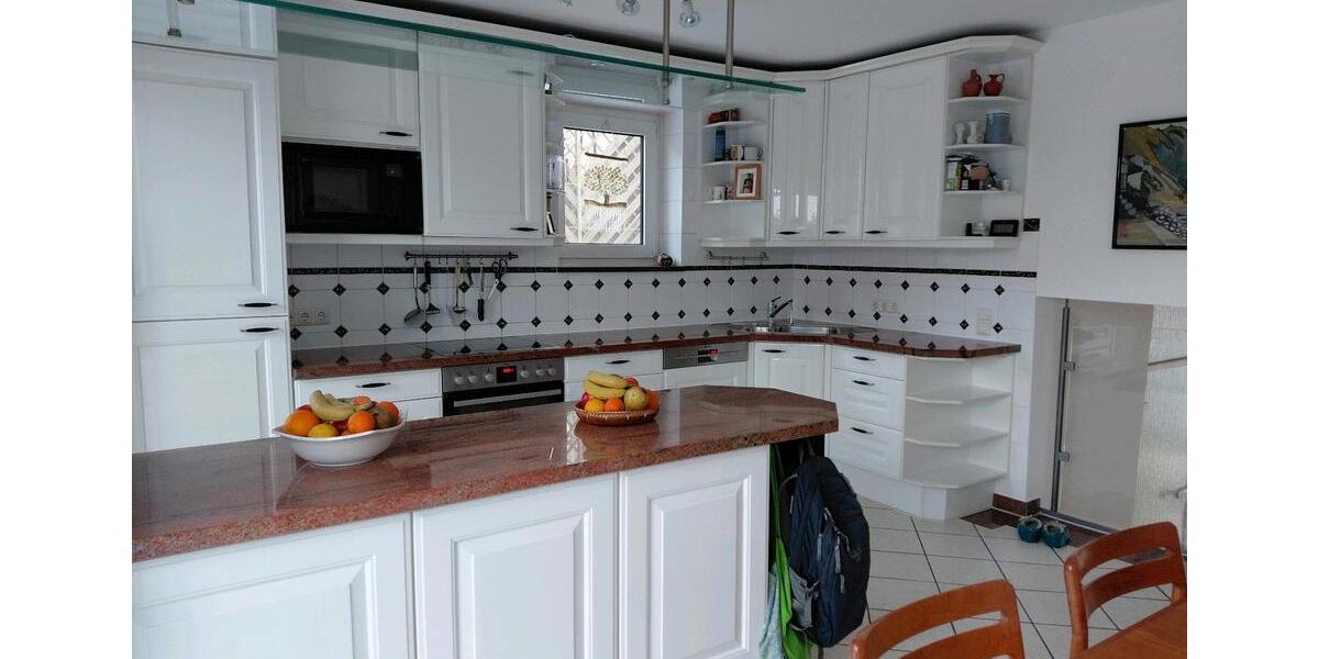 Großzügige, lichtdurchflutete Doppelhaushälfte in Travemünde 5 zimmer