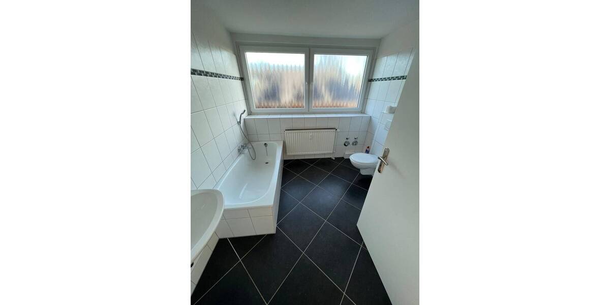 Mehrfamilienhaus, Wohnhaus Lübeck St. Lorenz Nord - 9 Zimmer, 254 m&sup2;, 618.000&euro; | Angebot:26753973