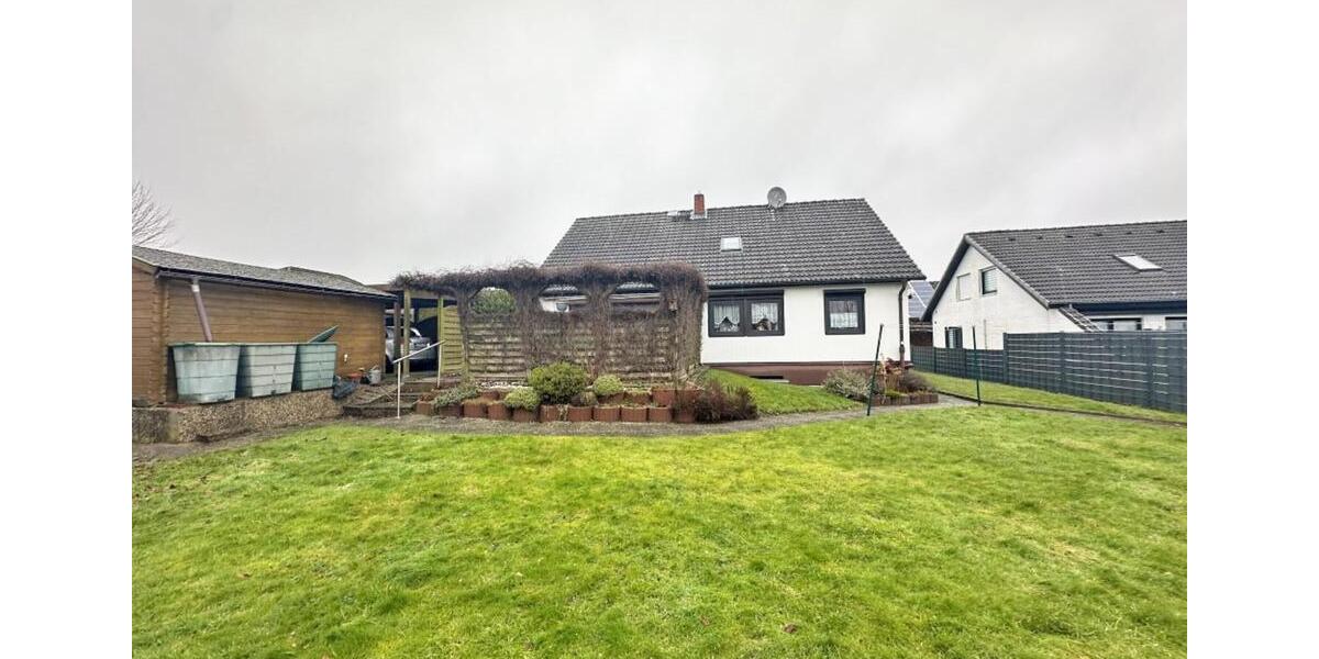 Einfamilienhaus Lasbek - 6 Zimmer, 190 m&sup2;, 330.000&euro; | Angebot:25355036