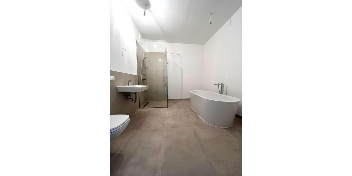 Etagenwohnung Lübeck Sankt Lorenz Nord - 3 Zimmer, 110 m&sup2;, 1.653&euro; | Angebot:26072889