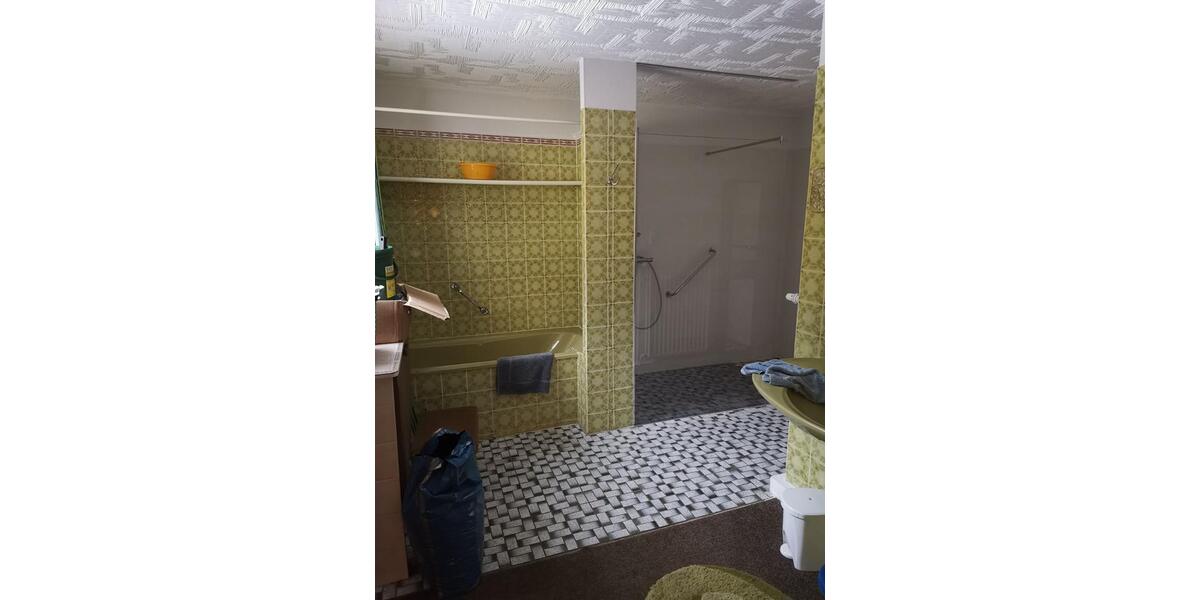Mehrfamilienhaus, Wohnhaus Stockelsdorf - 6 Zimmer, 150 m&sup2;, 380.000&euro; | Angebot:24329912