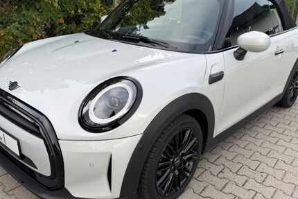 Mini Cooper Cabrio 33.031 km 24.950 &euro; Lübeck 23566