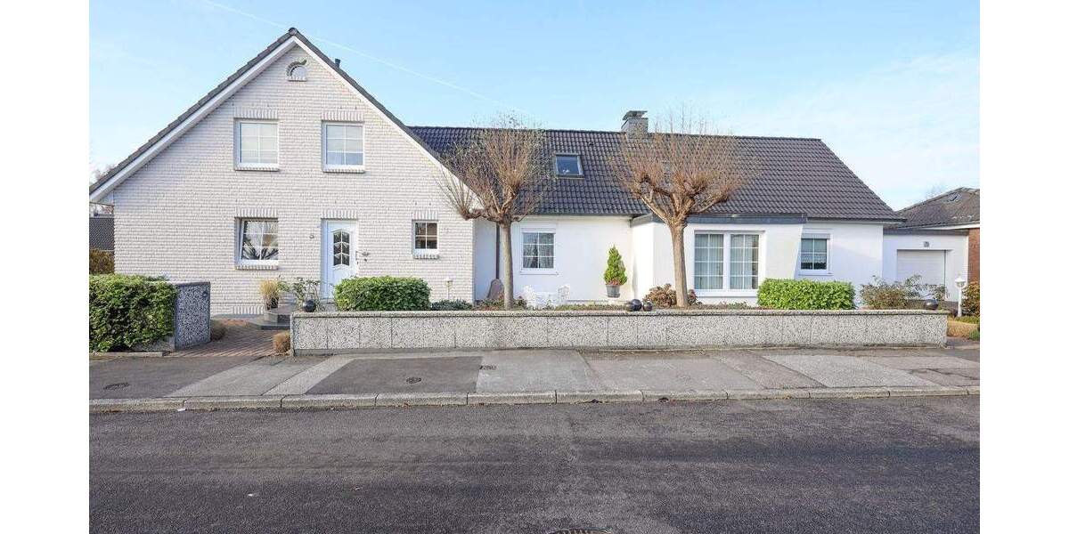 Mehrfamilienhaus, Wohnhaus Lübeck Kücknitz - 8 Zimmer, 345 m&sup2;, 929.000&euro; | Angebot:25385409