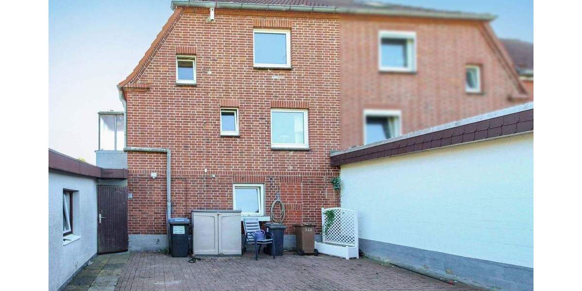Charmante Doppelhaushälfte auf Erbpachtgrund mit großem Garten und Gestaltungspotenzial 5 zimmer