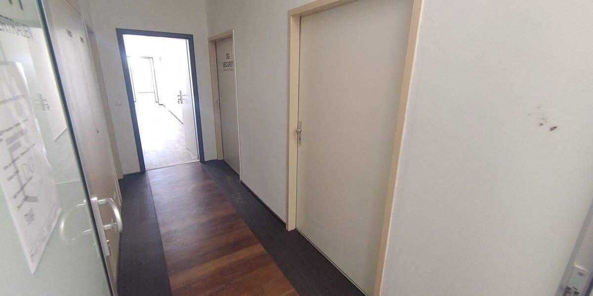 Gewerbeobjekt Lübeck / Genin St. Jürgen - 5 Zimmer, 160 m&sup2;, 850&euro; | Angebot:23952814