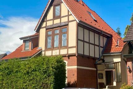 Haus Mölln - 7.5 Zimmer, 229 m&sup2;, 369.000&euro; | Angebot:23358866