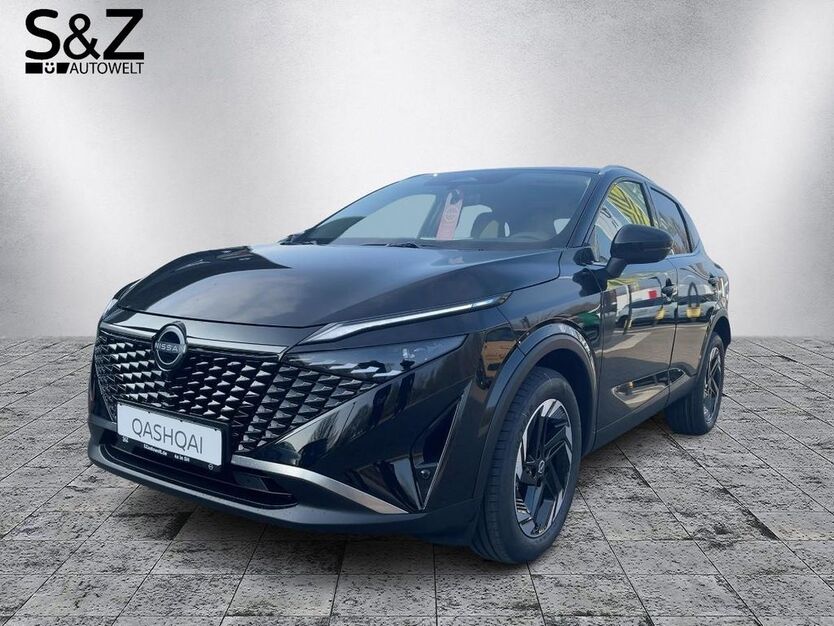 Nissan Qashqai 10.000 km 32.980 € Bad Segeberg 23795