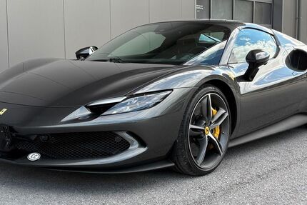 Ferrari 296 GTS 3.500 km 308.888 &euro; Bad Oldesloe 23843