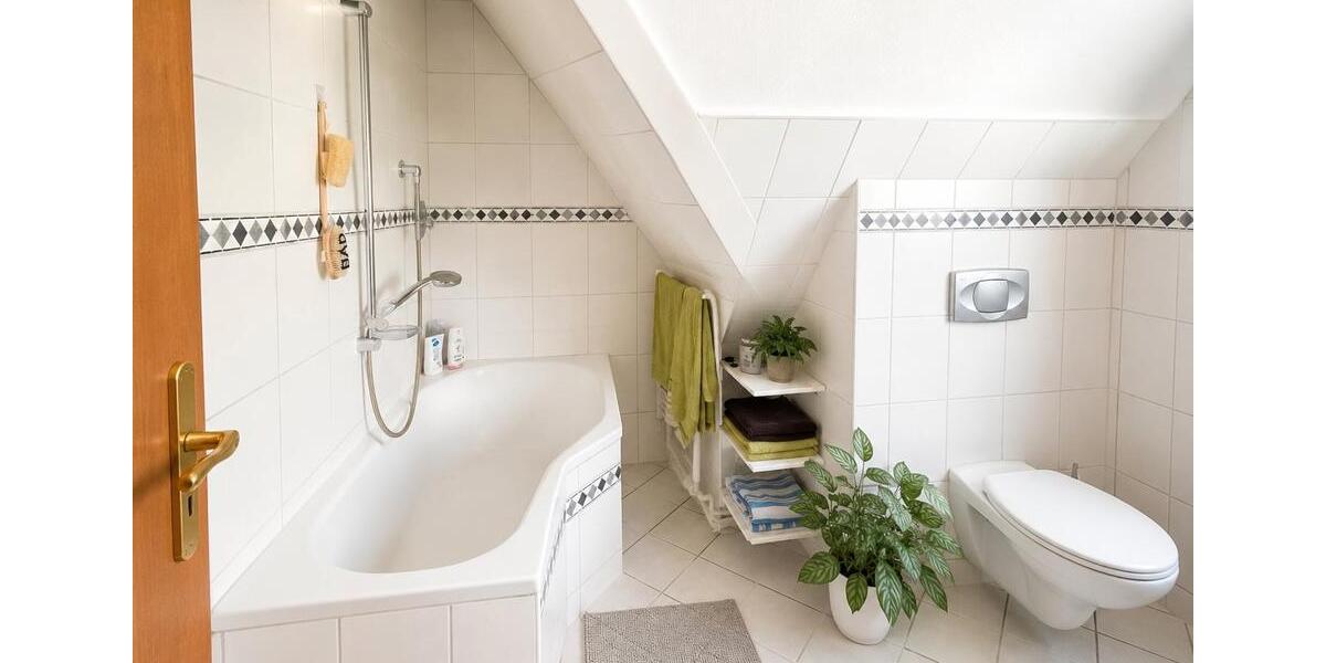 Einfamilienhaus Bad Schwartau - 5 Zimmer, 121 m&sup2;, 290.000&euro; | Angebot:26750518
