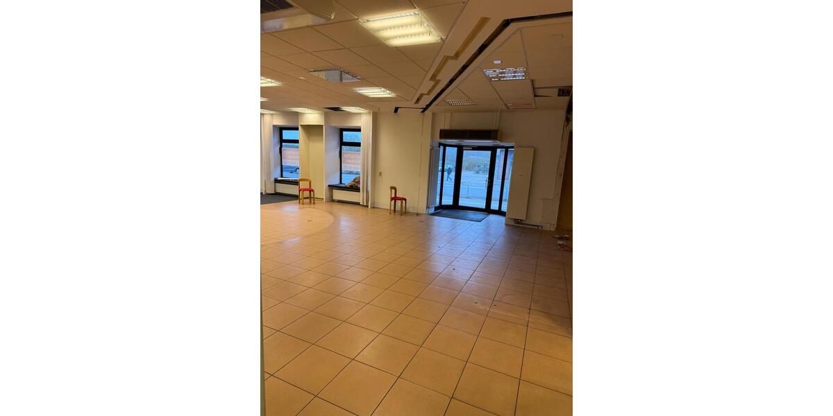 Gewerbeobjekt Lübeck Kücknitz - 2.880&euro; | Angebot:26110513