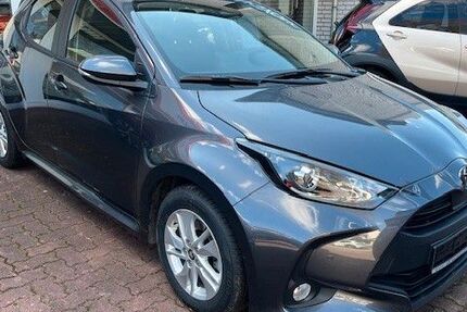 Toyota Yaris 24.567 km 22.980 &euro; Mölln 23879