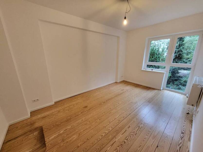 Erstbezug nach Sanierung! 2,5-Zi.-Wohnung in Lübeck-St. Lorenz-Nord (Nähe Lohmühle), Marquardstraße