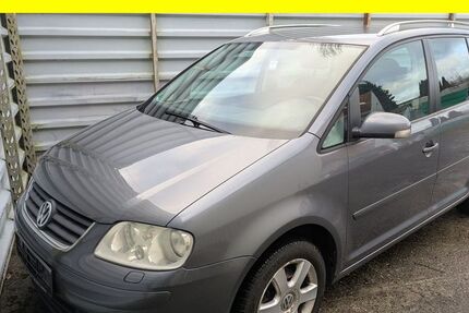 VW Touran 212.196 km 4.200 &euro; Lübeck 23556