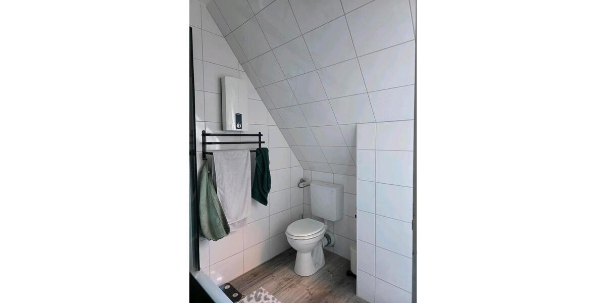 Dachgeschoßwohnung Lübeck Kücknitz - 2 Zimmer, 54 m&sup2;, 500&euro; | Angebot:26355483