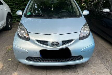 Toyota Aygo (X) 102.000 km 1.990 &euro; Lübeck 23558