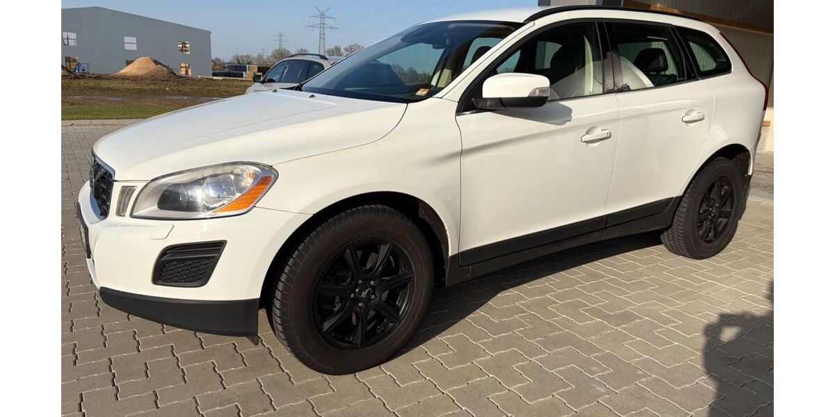 Volvo XC60 268.000 km 8.600 &euro; Bad Oldesloe 23843