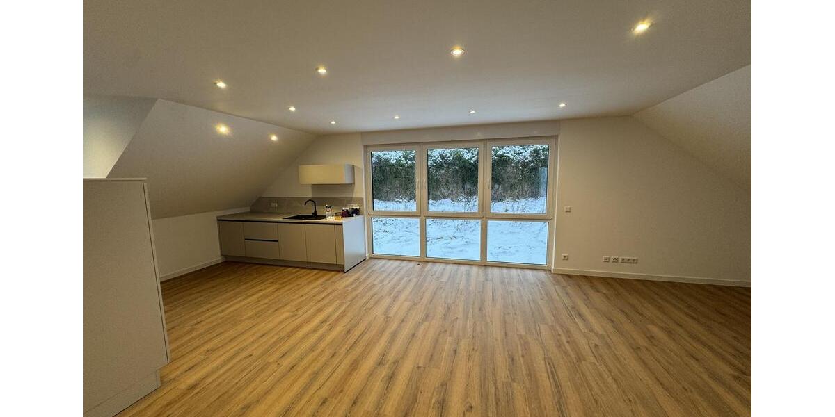 Etagenwohnung Scharbeutz - 3 Zimmer, 103 m&sup2;, 1.800&euro; | Angebot:24581808