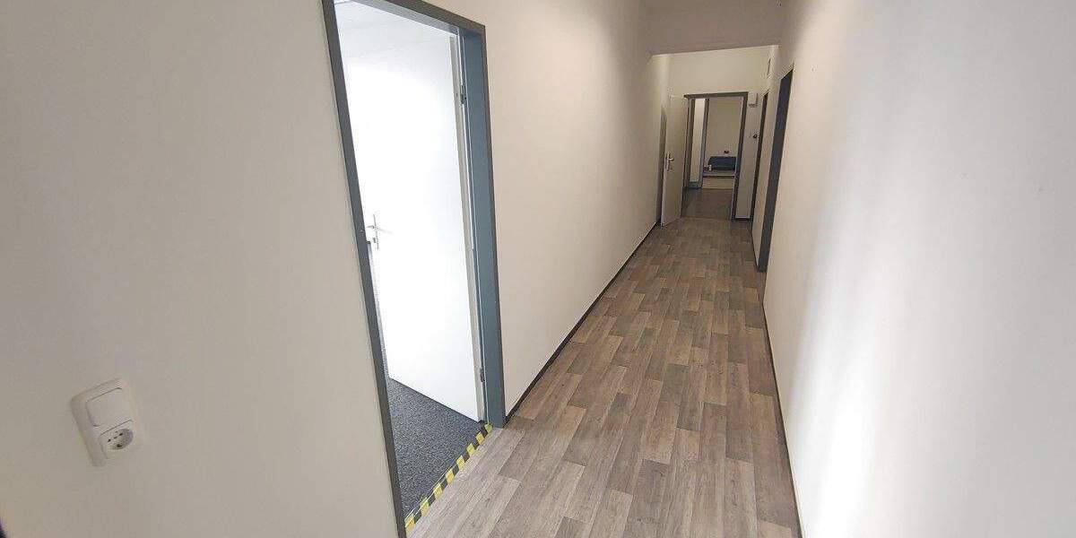 Gewerbeobjekt Lübeck / Genin St. Jürgen - 5 Zimmer, 160 m&sup2;, 850&euro; | Angebot:23952814