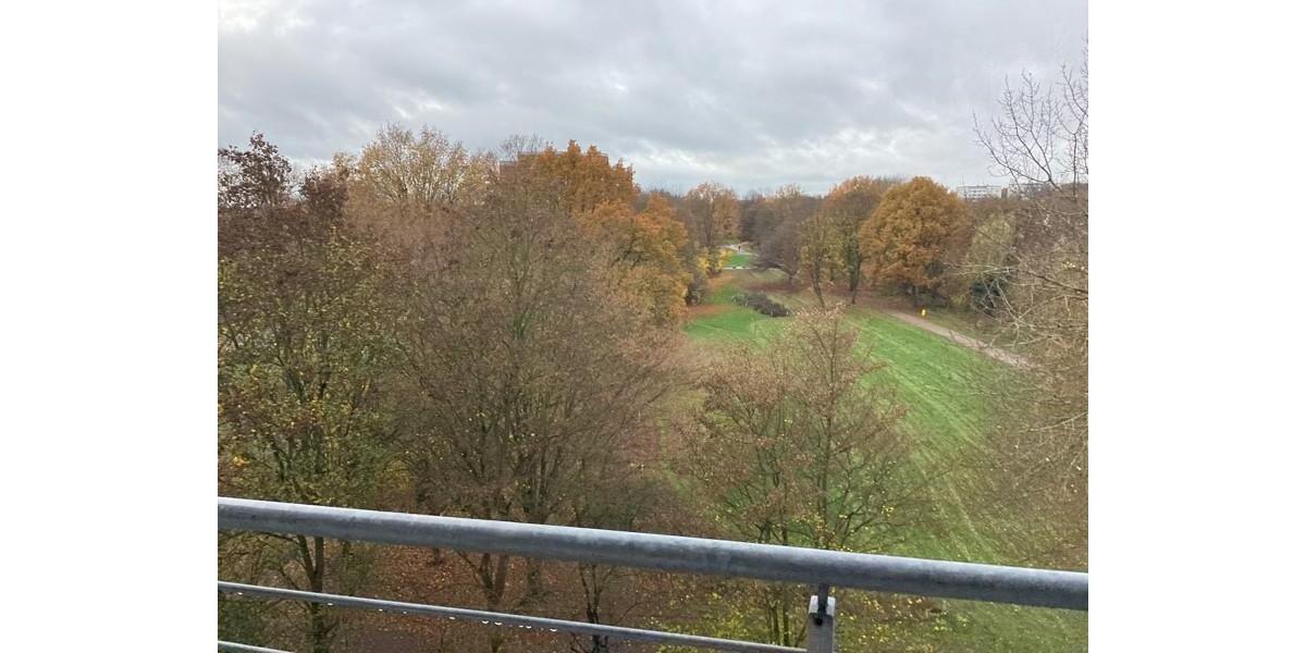 Wir haben renoviert für Sie! Top 2,5 Zimmer Wohnung mit Balkon und Aufzug! 2.5 zimmer