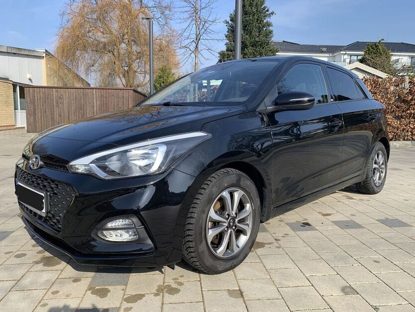 i20