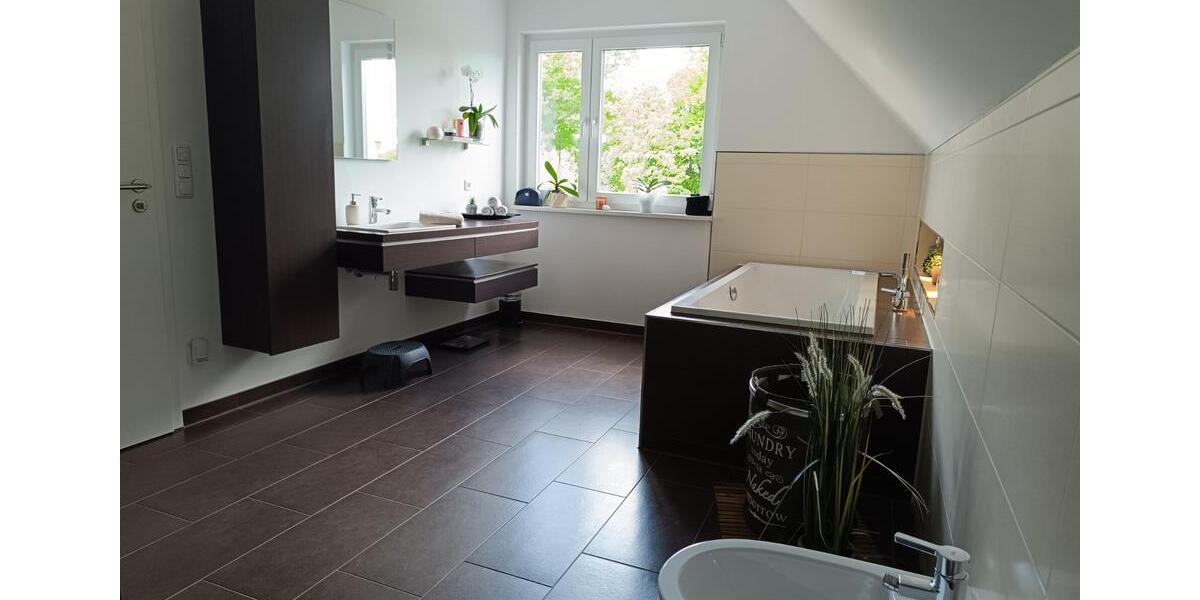 Einfamilienhaus Reinfeld (Holstein) - 8 Zimmer, 223 m&sup2;, 800.000&euro; | Angebot:25284687