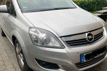 Opel Zafira 202.000 km 2.900 &euro; Zarpen 23619