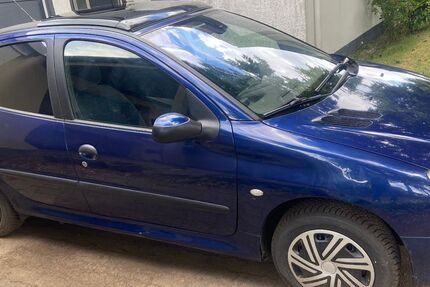 Peugeot 206 165.000 km 2.550 &euro; Lübeck 23554