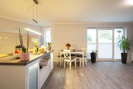 Wohnung Bad Schwartau - 2 Zimmer, 77 m&sup2;, 1.150&euro; | Angebot:27440859