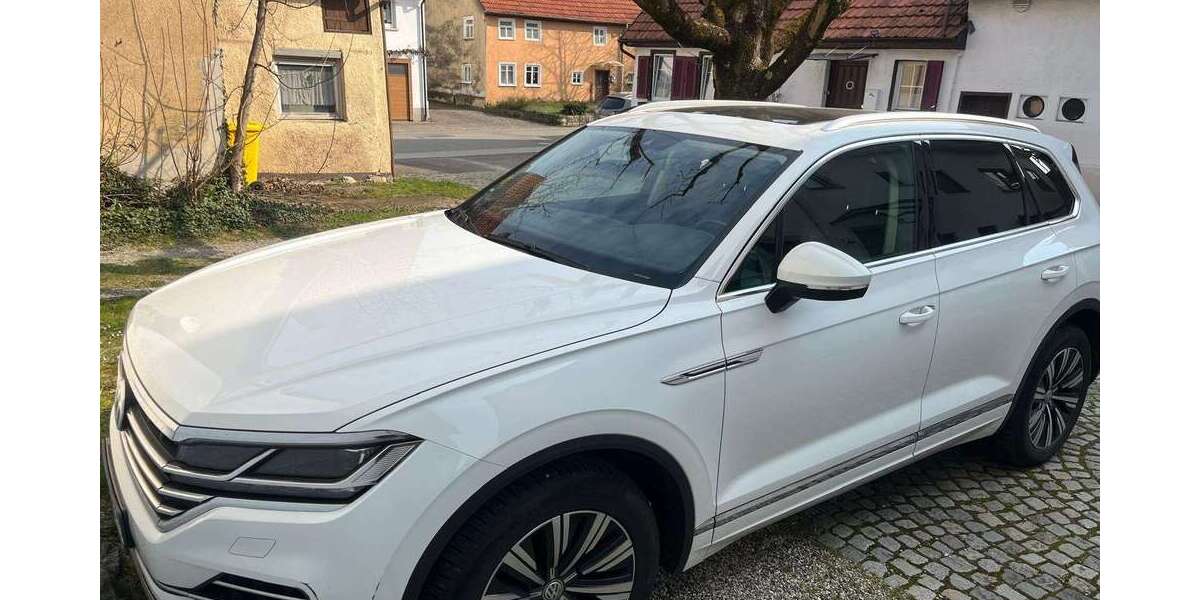 VW Touareg 64.999 km 39.999 &euro; Ratekau 23626