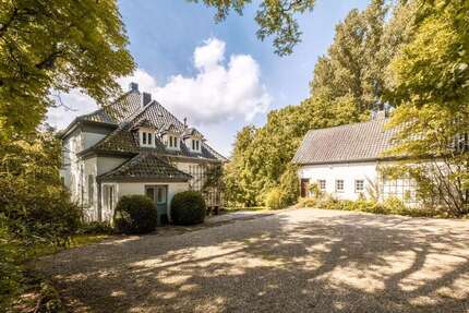 Haus Behlendorf - 11 Zimmer, 354 m&sup2;, 1.600.000&euro; | Angebot:23577135