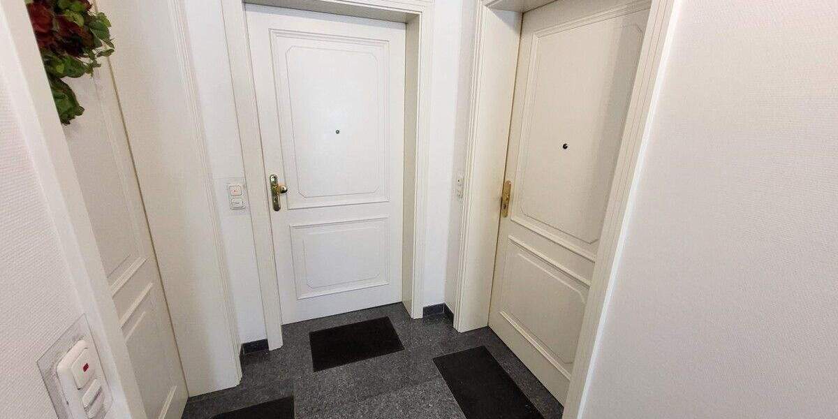 Etagenwohnung Bad Schwartau - 3 Zimmer, 109 m&sup2;, 1.630&euro; | Angebot:25601899