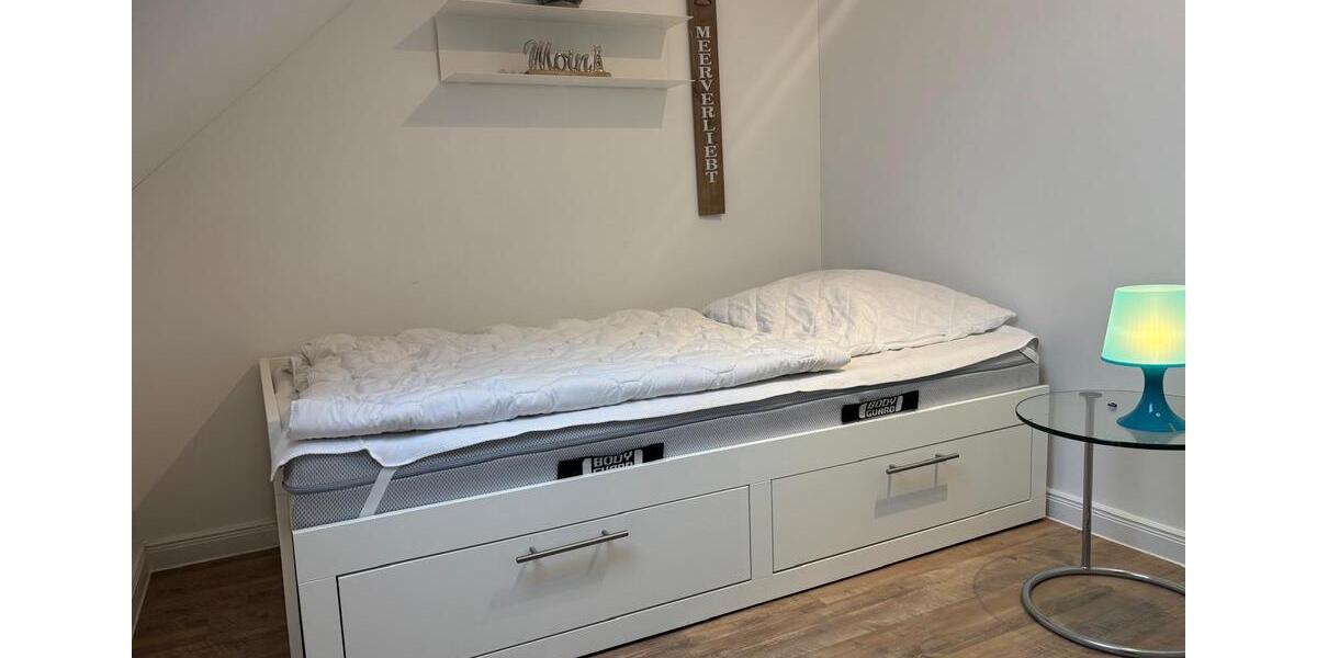 Dachgeschoßwohnung Lübeck Kücknitz - 3 Zimmer, 71 m&sup2;, 1.770&euro; | Angebot:25498579