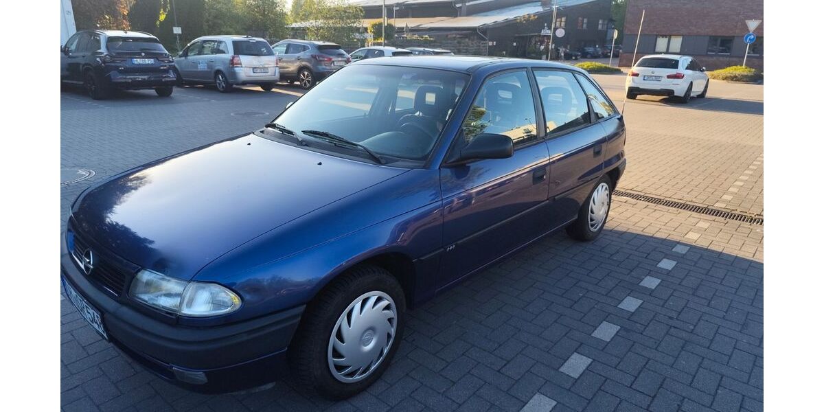 Opel Astra 105.000 km 2.950 &euro; Curau 23617